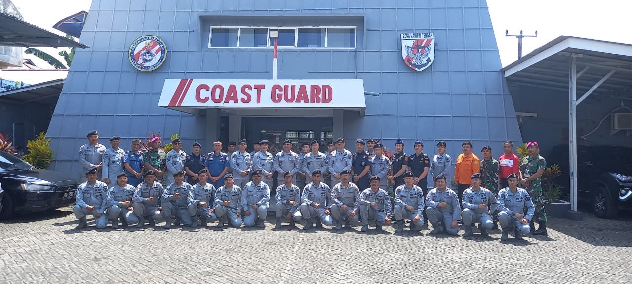 Bakamla RI Latih Tim SAR di Perairan Manado