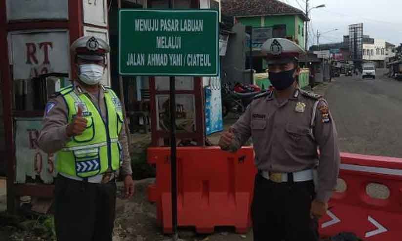 Kapolres Pandeglang Terapkan Sistem Jalur Satu Arah di Pasar Labuan