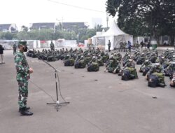 176 Tenaga Kesehatan TNI Tiba di Wisma Atlet Kemayoran