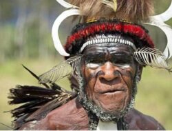 Kepala Suku Papua Gelar Upacara Bakar Batu pada 1 Desember 2020