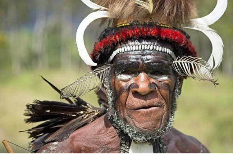 Kepala Suku Papua Gelar Upacara Bakar Batu pada 1 Desember 2020