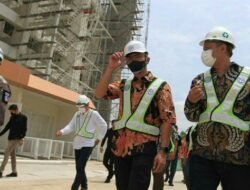 Wagub Andika dan Bos Dewa United FC Inspeksi Banten International Stadium