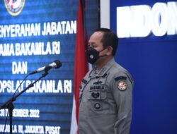 Kepala Bakamla RI Terima Penyerahan Jabatan Sestama dan Deputi Opslat