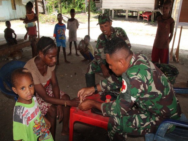 TNI Gelar Pelayanan Kesehatan Gratis untuk Warga Epem