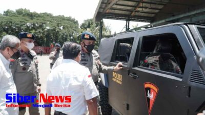 Komandan Brimob Irjen Anang Revandoko Kunjungi Pabrik Pindad