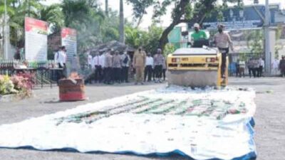 Forkopimda Musnahkan Miras dan Narkoba