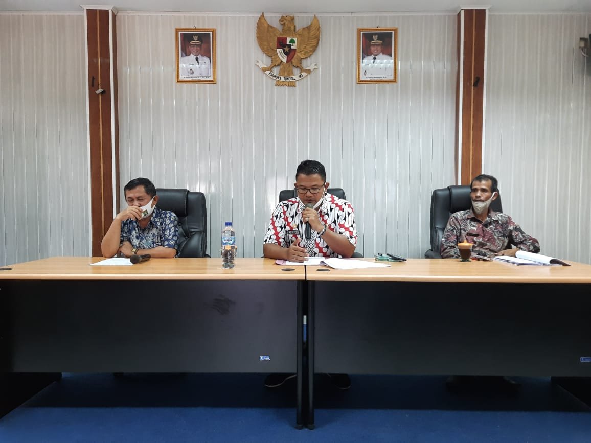 RT RW Kelurahan Cikerai Dapat Penjelasan Perda Nomor 5 Tahun 2018