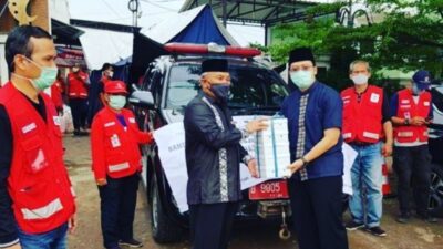 PDAM Tirta Asasta Bagikan Nasi Kotak untuk Berbuka Puasa