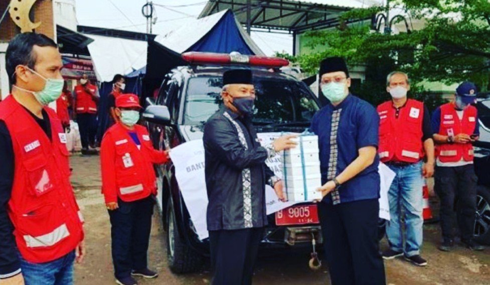 PDAM Tirta Asasta Bagikan Nasi Kotak untuk Berbuka Puasa