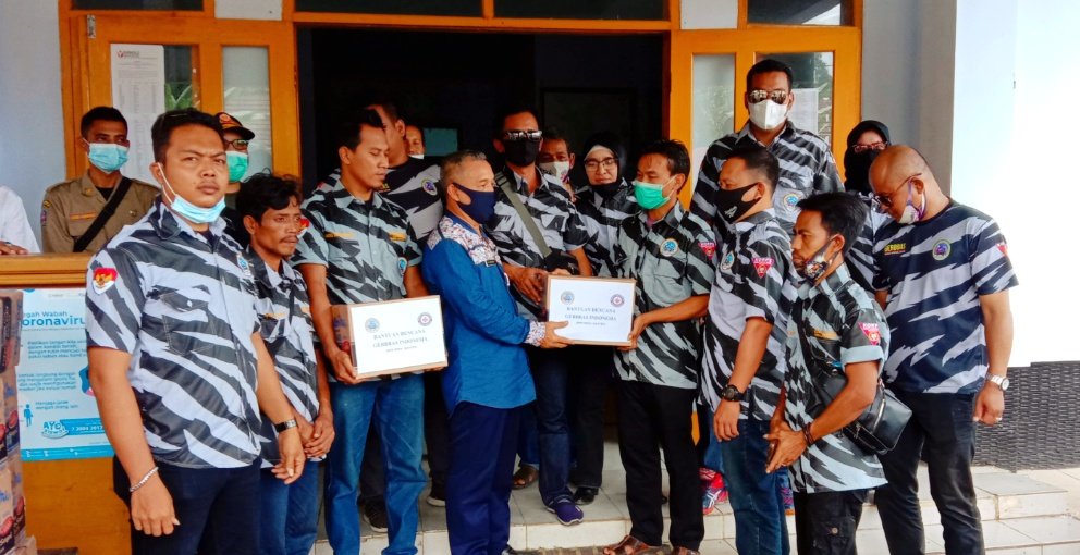 GERBAS DPW Banten Salurkan Bantuan Korban Banjir di Panimbang