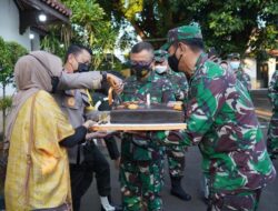 Danrem 064 Maulana Yusuf Kunjungi Rumah Dinas Kapolda Banten