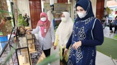 Aminah Harap Kreasi Bambu Jadi Andalan Daerah