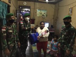 Prajurit Satgas Yonif 312 Kunjungi Warga yang Melahirkan untuk Pererat Persaudaraan