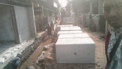 Kontraktor Meruya Utara Tantang Wartawan soal Papan Proyek