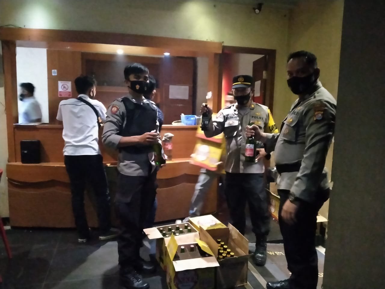 Operasi Cipkon Polres Serang Kota Sita Puluhan Botol Miras