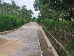 Kakon Karang Sari Bangun Rabat Beton dari ADD Tahap 1 TA 2024