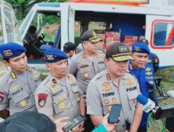 Polda Banten Kirim Bantuan Logistik Korban Banjir Lebak via Jalur Udara