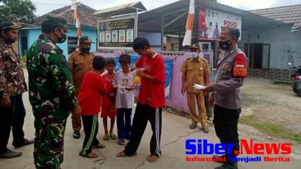 Polresta Tangerang Bagikan 20170 Masker Bareng Pemkab dan Kodim di 77 Titik