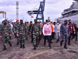 Panglima TNI dan Menhub Tinjau Lokasi Serpihan Pesawat Sriwijaya Air SJ182