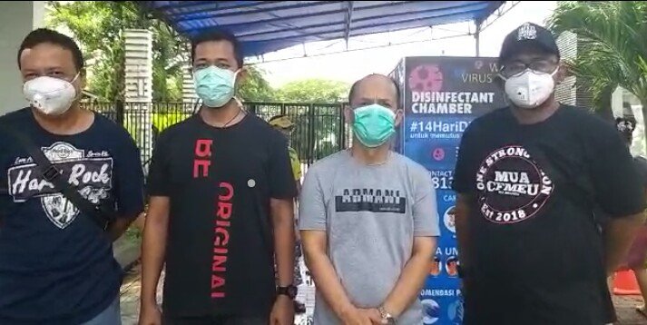 Warga RW 14 Cakung Timur Ciptakan Bilik Disinfektan untuk Sterilisasi Virus Corona