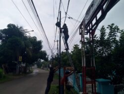 Tiang Kabel Internet WiFi Subsidi PT Starlite Diduga Dipasang di Tanah PJKA