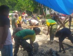 Satgas Yonarmed 1 Kostrad Bantu Warga Percepat Pembangunan Masjid di Liang Maluku