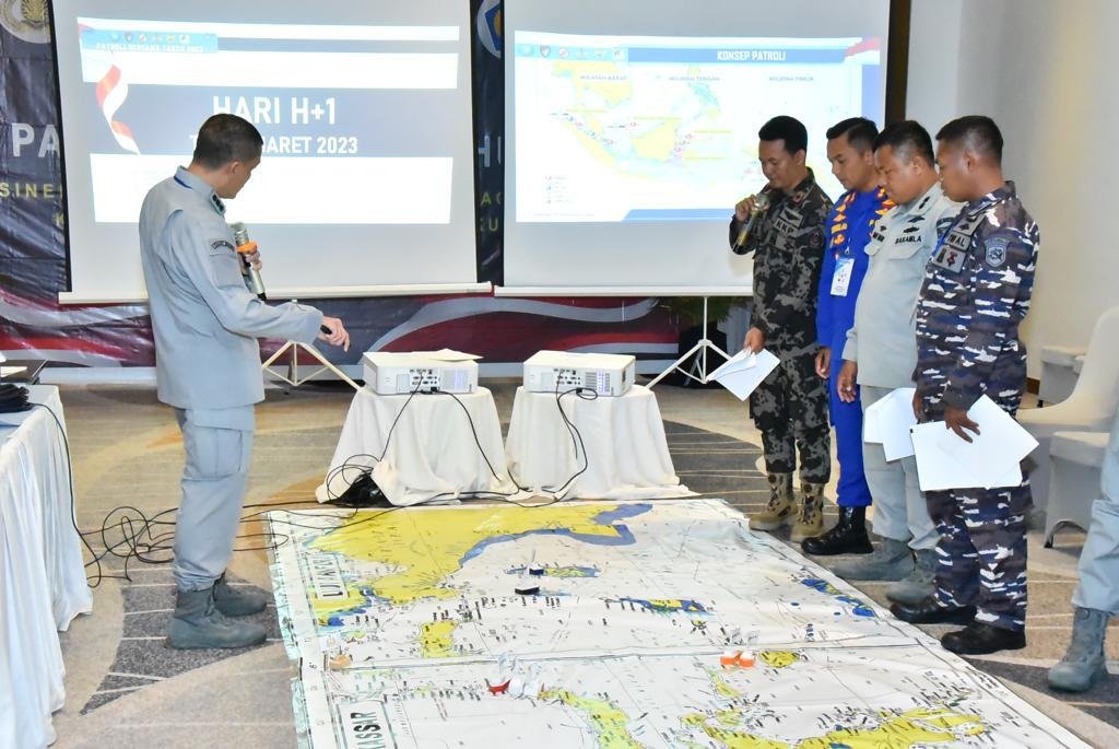Bakamla RI Siapkan Patroli Bersama 2023 dengan Tactical Floor Game