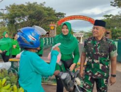 Danrem 174/ATW Tebar Kebaikan Bagikan Takjil ke Masyarakat Merauke