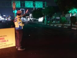 PPKM Level 3, Satlantas Polres Serang Tutup Jalan Protokol