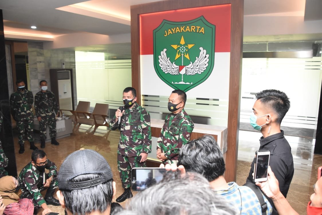 Kapuspen TNI: Penurunan Baliho HRS oleh Pangdam Jaya Didukung Panglima