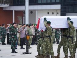 Panglima TNI Sambut Jenazah Kusuma Bangsa