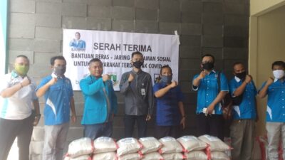 DPD KNPI Banten Bagikan Beras untuk Warga Terdampak Covid-19 Jelang Idul Fitri