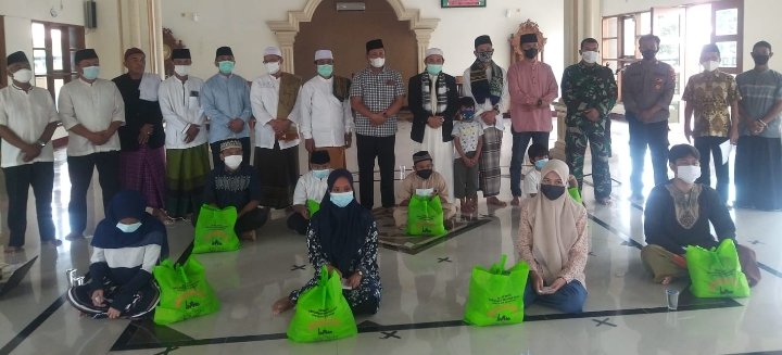 Warga Grand Serang Asri Residence RW 10 Peduli Anak Yatim dan Korban Covid-19