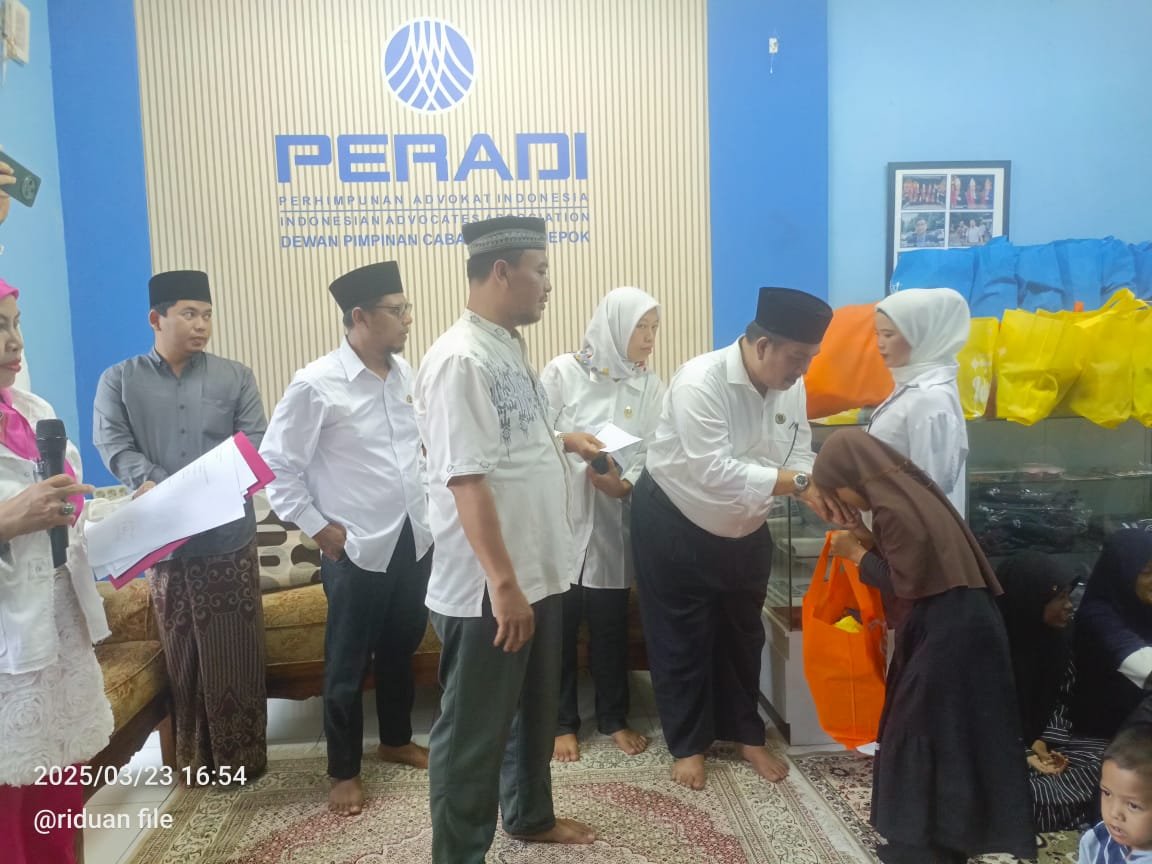 DPC PERADI Depok Santuni Anak Yatim dan Buka Puasa Bersama