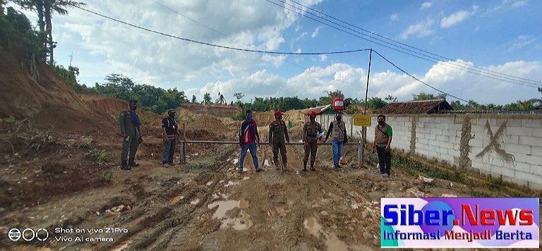 Satpol PP Tutup Paksa Galian Pasir PT Mitra karena Tak Miliki Izin