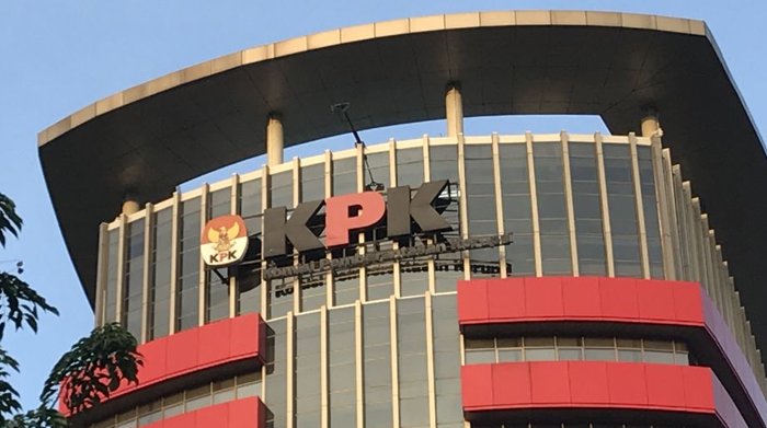 KPK Garang di Jawa Timur Tapi Kalem di Banten