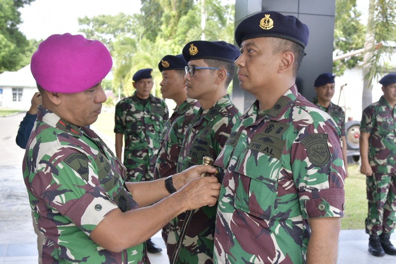 Danlantamal IX Serah Terima Dua Jabatan Strategis di Ambon