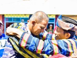 Danlantamal IX Hadiri Tradisi Antar Dulang di Piru untuk Dukung Pelestarian Budaya Daerah