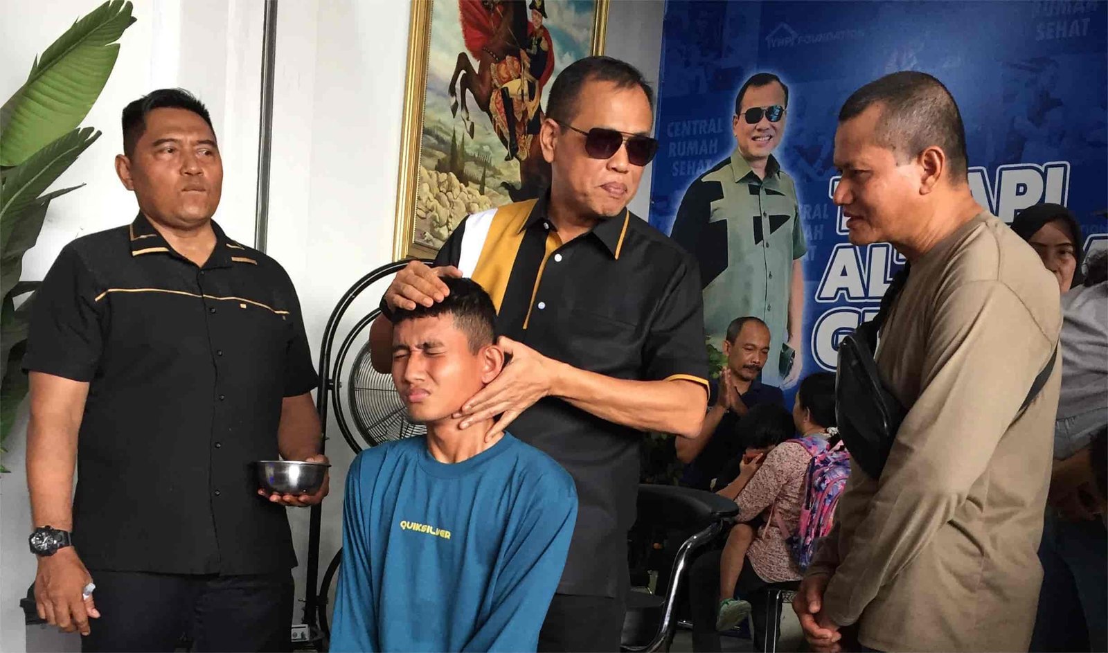 Tunarungu Sejak Lahir Bisa Mendengar Setelah Terapi Yuli Hendro Priyono