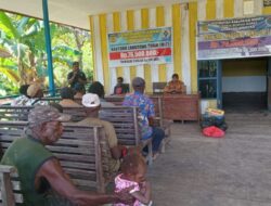 Babinsa Koramil 1710-01/Kokonano Dampingi Monitoring Program Kerja Distrik