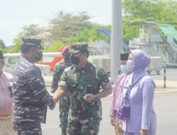 Pangkogabwilhan I Sambut Kedatangan Kasal di Bandara Raden Hanif