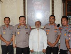 Kapolda Banten Kunjungi Abuya KH Murtadho untuk Pererat Silaturahmi