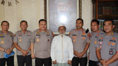 Kapolda Banten Kunjungi Abuya KH Murtadho untuk Pererat Silaturahmi