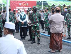 Warga Bangkalan Sampaikan Terima Kasih kepada Panglima TNI
