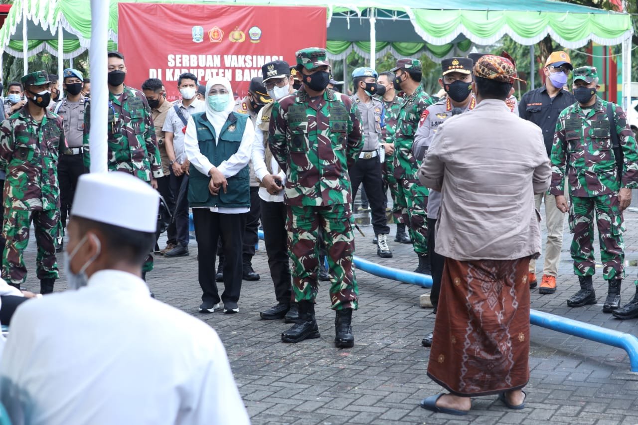 Warga Bangkalan Sampaikan Terima Kasih kepada Panglima TNI