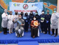 Personel Mabes Bakamla RI Ikuti Vaksin Booster Covid-19 Dosis Ketiga