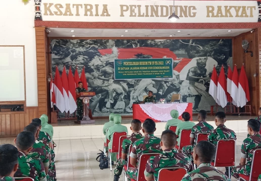 Prajurit Korem 174/ATW Ikuti Penyuluhan Hukum untuk Minimalisir Pelanggaran