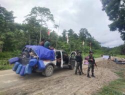 Yonif 126/KC Satgas Pamtas RI-PNG Sweeping Kendaraan di Perbatasan