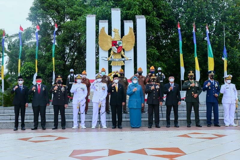 Pangkogabwilhan I Ikuti Upacara Hari Pahlawan