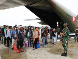 Panglima TNI Siapkan Hercules Bantu Warga Papua Rayakan Natal